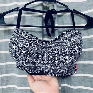 Xhilaration Bathing Suit Top NWOT